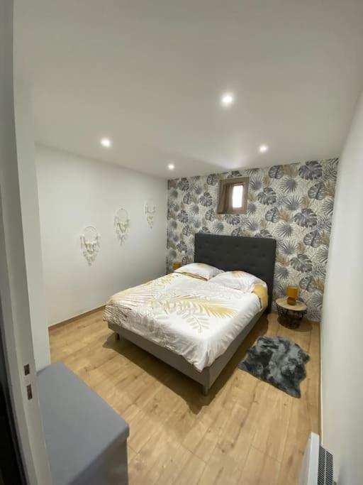 Le Petit Loft Des Halles Безье Экстерьер фото