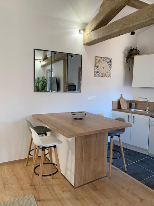 Le Petit Loft Des Halles Безье Экстерьер фото